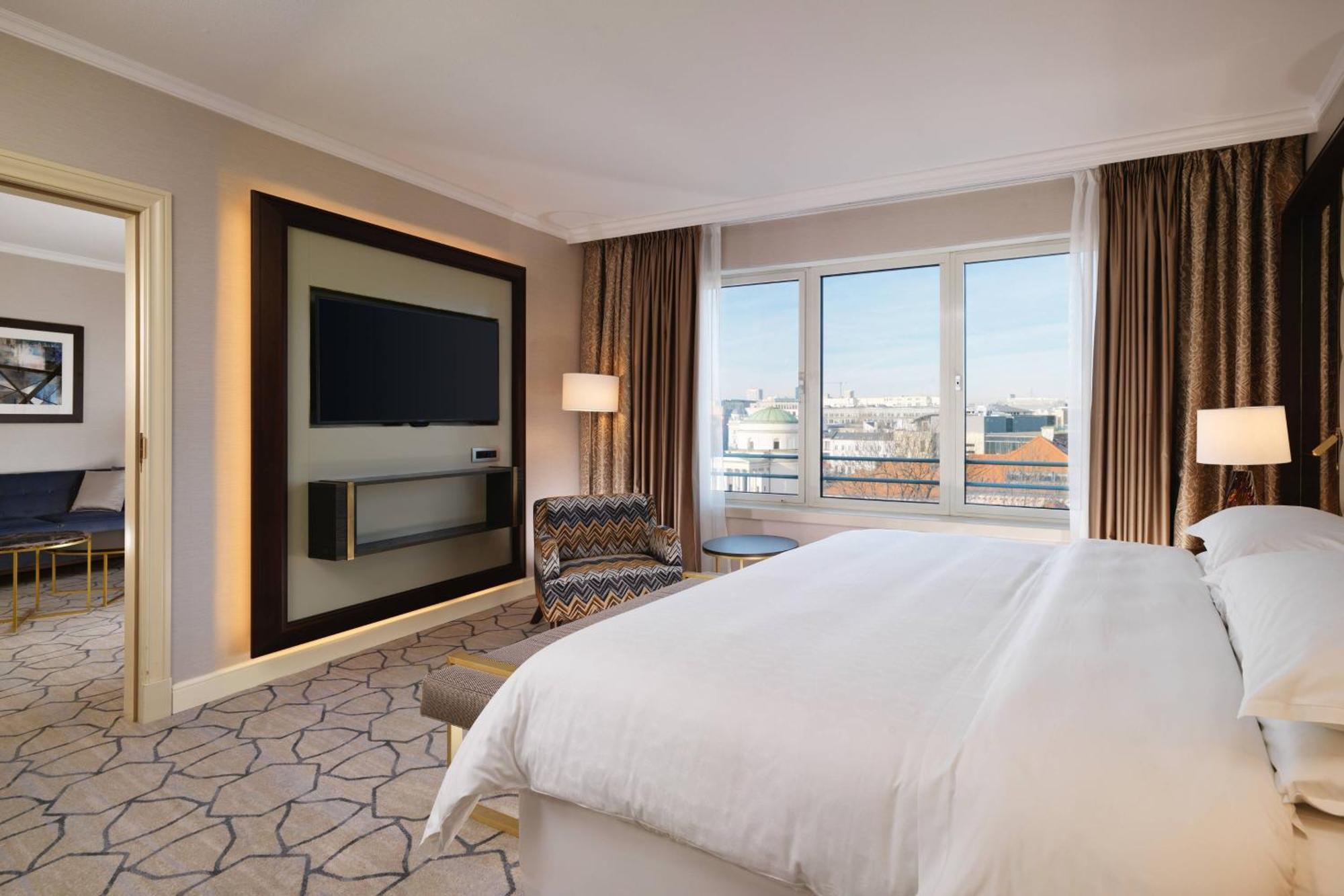 Sheraton Grand Hotell 5*